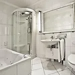 Strandhotel Monbijou Gmbh Garni 4*