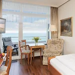 Strandhotel Monbijou Gmbh Garni 베스터란트
