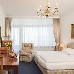 호텔 Strandhotel Monbijou Gmbh Garni 4*