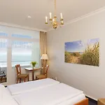 Strandhotel Monbijou Gmbh Garni 호텔 4*