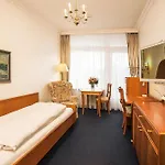 Strandhotel Monbijou Gmbh Garni 4*