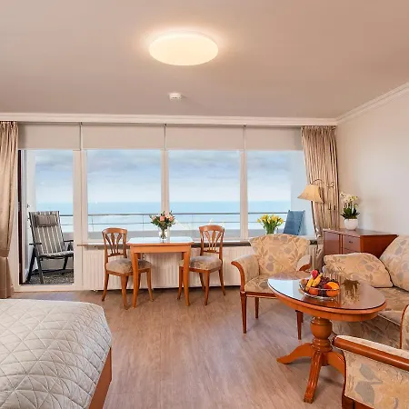 Strandhotel Monbijou Gmbh Garni 4* Вестерланд