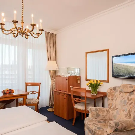 Hotel Strandhotel Monbijou Gmbh Garni Westerland