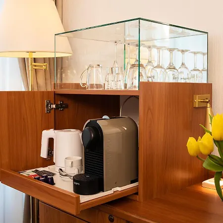 Strandhotel Monbijou Gmbh Garni Отель Вестерланд