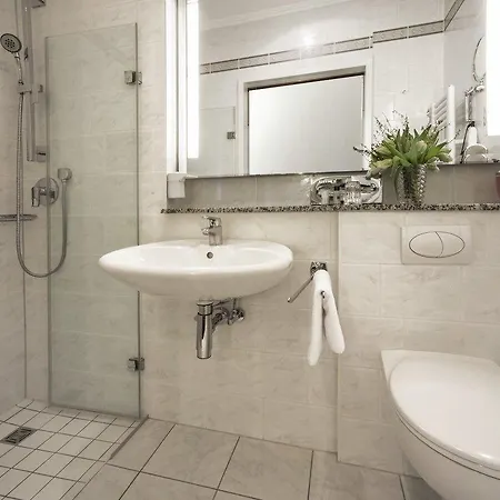 Strandhotel Monbijou Gmbh Garni Westerland