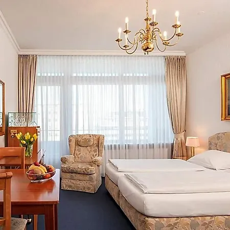 Strandhotel Monbijou Gmbh Garni 4* Westerland
