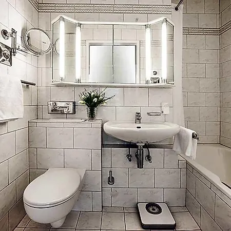 Strandhotel Monbijou Gmbh Garni Hotel 4*