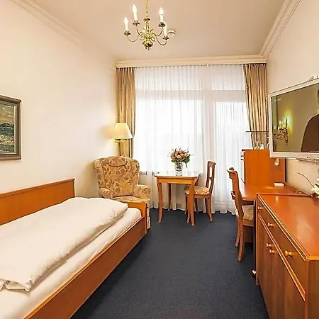 Strandhotel Monbijou Gmbh Garni 4* Westerland