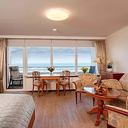 Strandhotel Monbijou Gmbh Garni Hotel Westerland