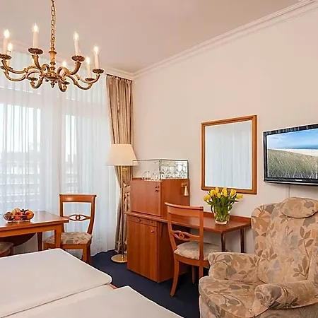Strandhotel Monbijou Gmbh Garni Hotel 4*