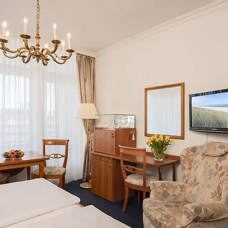 Strandhotel Monbijou Gmbh Garni Westerland