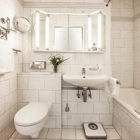 Strandhotel Monbijou Gmbh Garni 4* Westerland