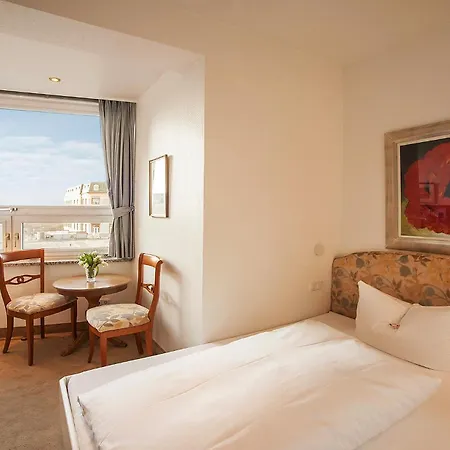 Strandhotel Monbijou Gmbh Garni 4* 베스터란트