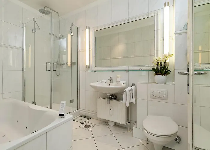 Strandhotel Monbijou Gmbh Garni מלון