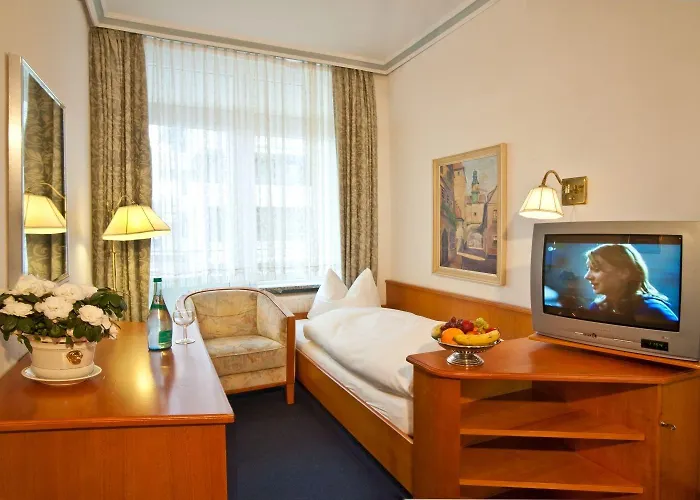 Strandhotel Monbijou Gmbh Garni מלון ווסטרלנד