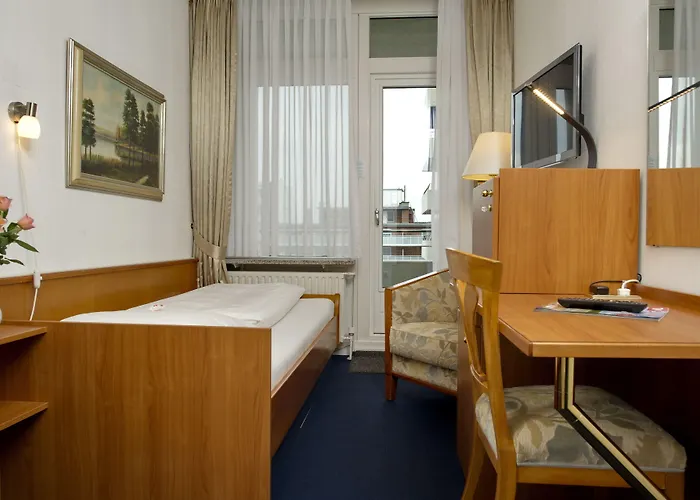 Strandhotel Monbijou Gmbh Garni